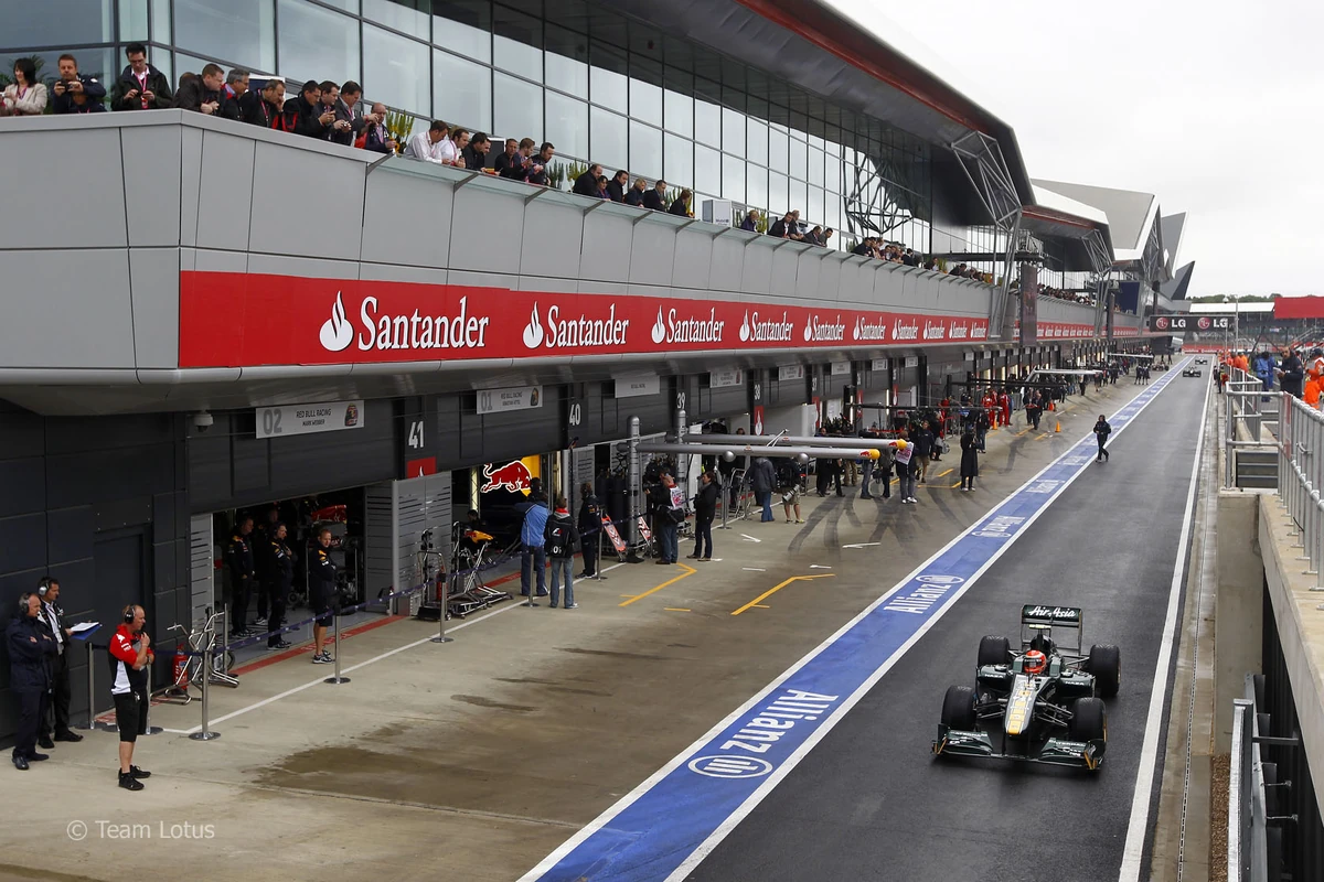Silverstone Circuit Lotus-Wagen (2011)